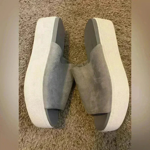 Marc Fisher Slides - Picture 8 of 10